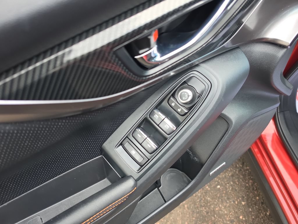 Used 2018 Subaru Crosstrek 2.0i Limited AWD/4WD image 11