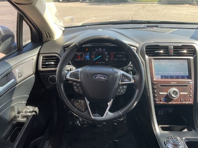 Used 2020 Ford Fusion Titanium AWD/4WD image 13