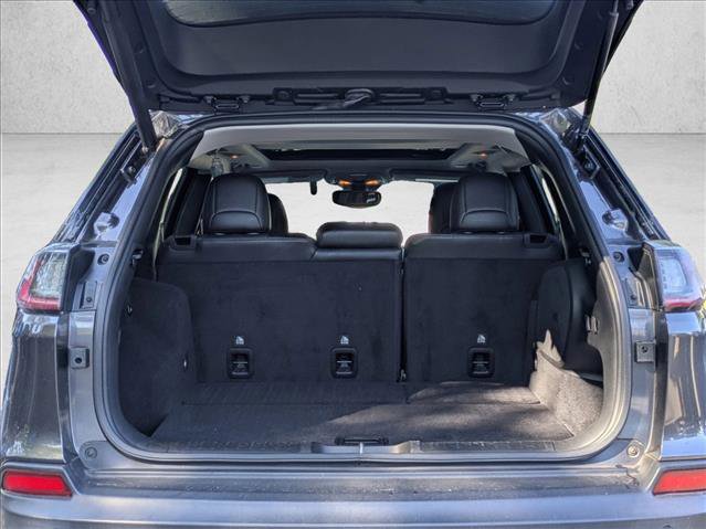 Used 2021 Jeep Cherokee Limited w/ Elite Package AWD/4WD image 6