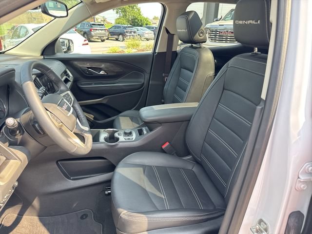 Used 2024 GMC Terrain Denali w/ Denali Premium Package AWD/4WD image 20