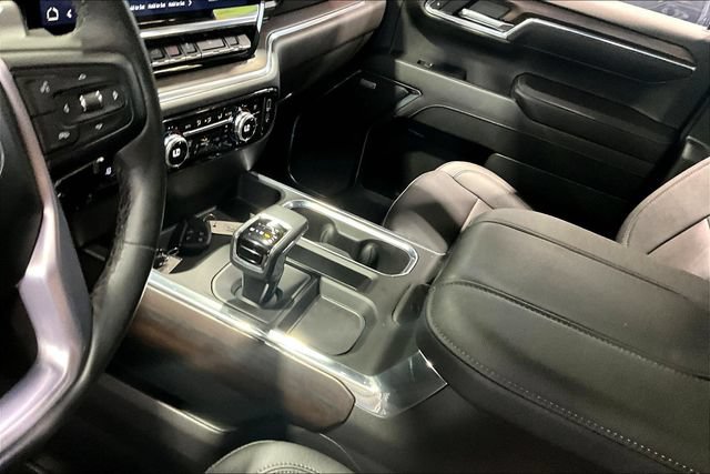 Used 2023 GMC Sierra 1500 SLT w/ SLT Premium Plus Package AWD/4WD image 19