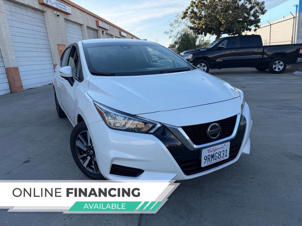 Used 2021 Nissan Versa SV image 2