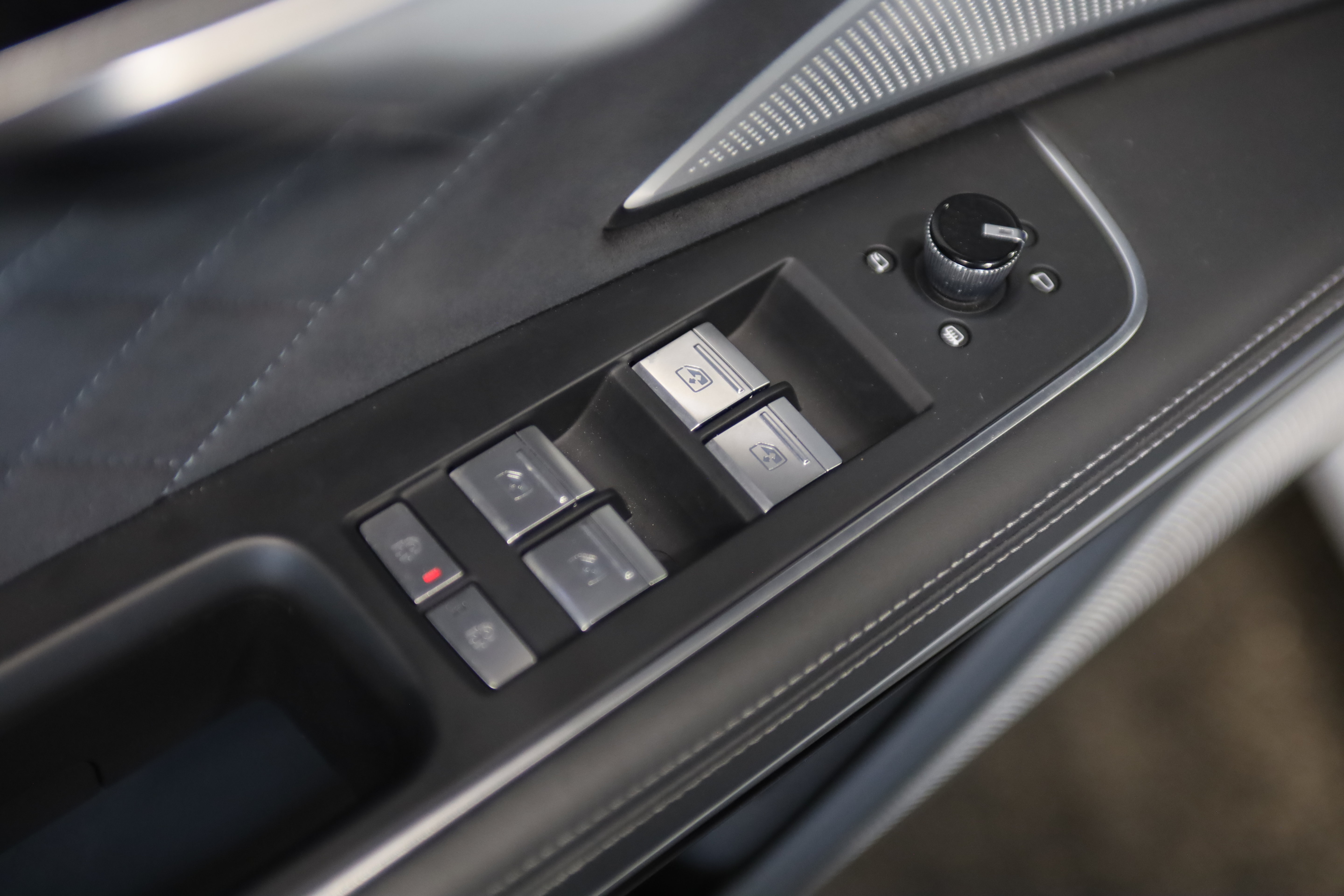 Used 2023 Audi S8 AWD/4WD image 11