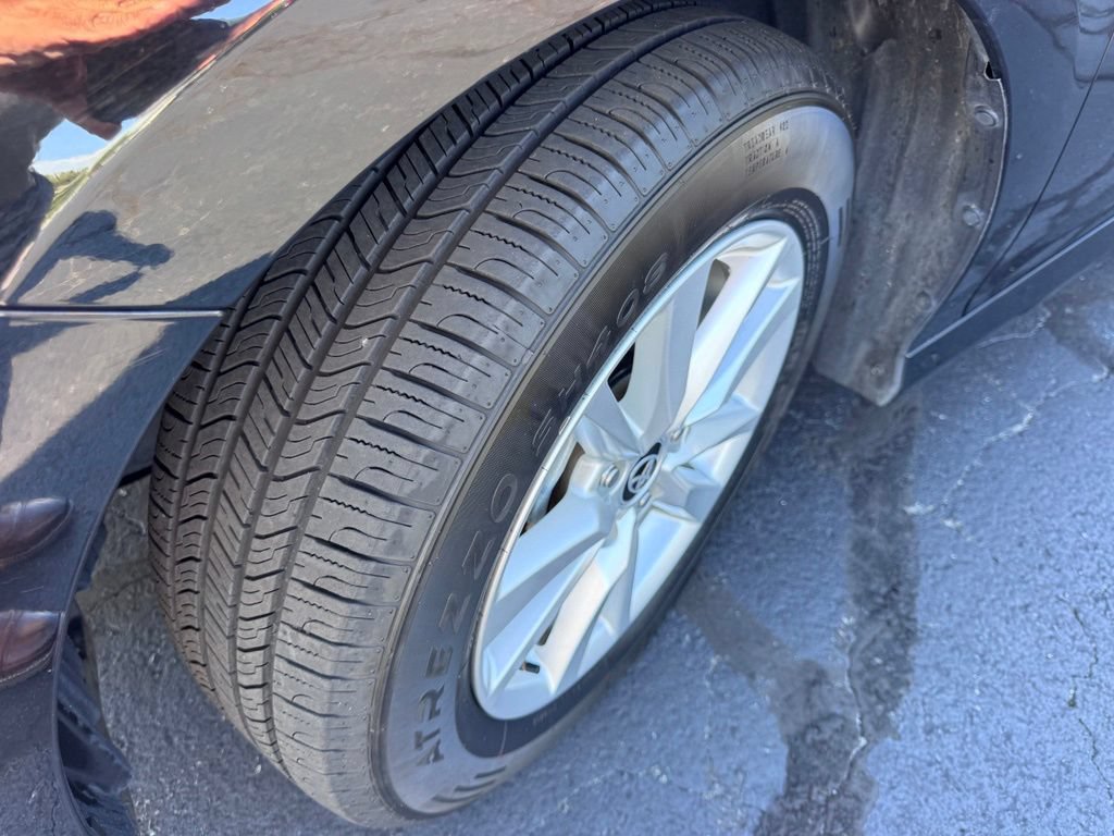Used 2025 Toyota Camry LE FWD image 35