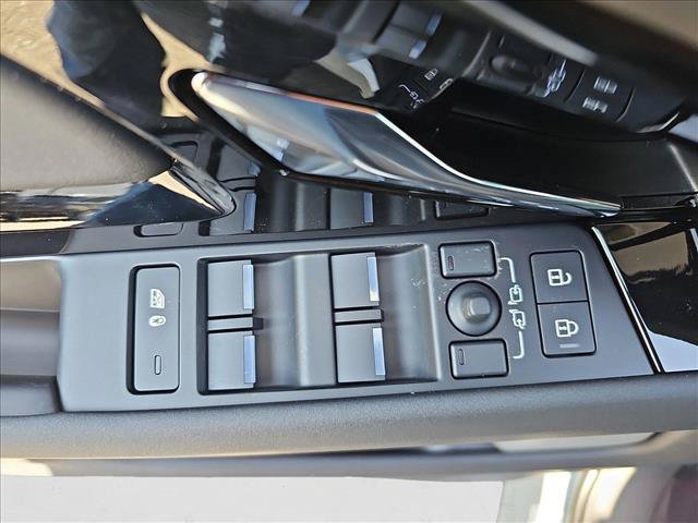 New 2026 Land Rover Range Rover Evoque S AWD/4WD image 28