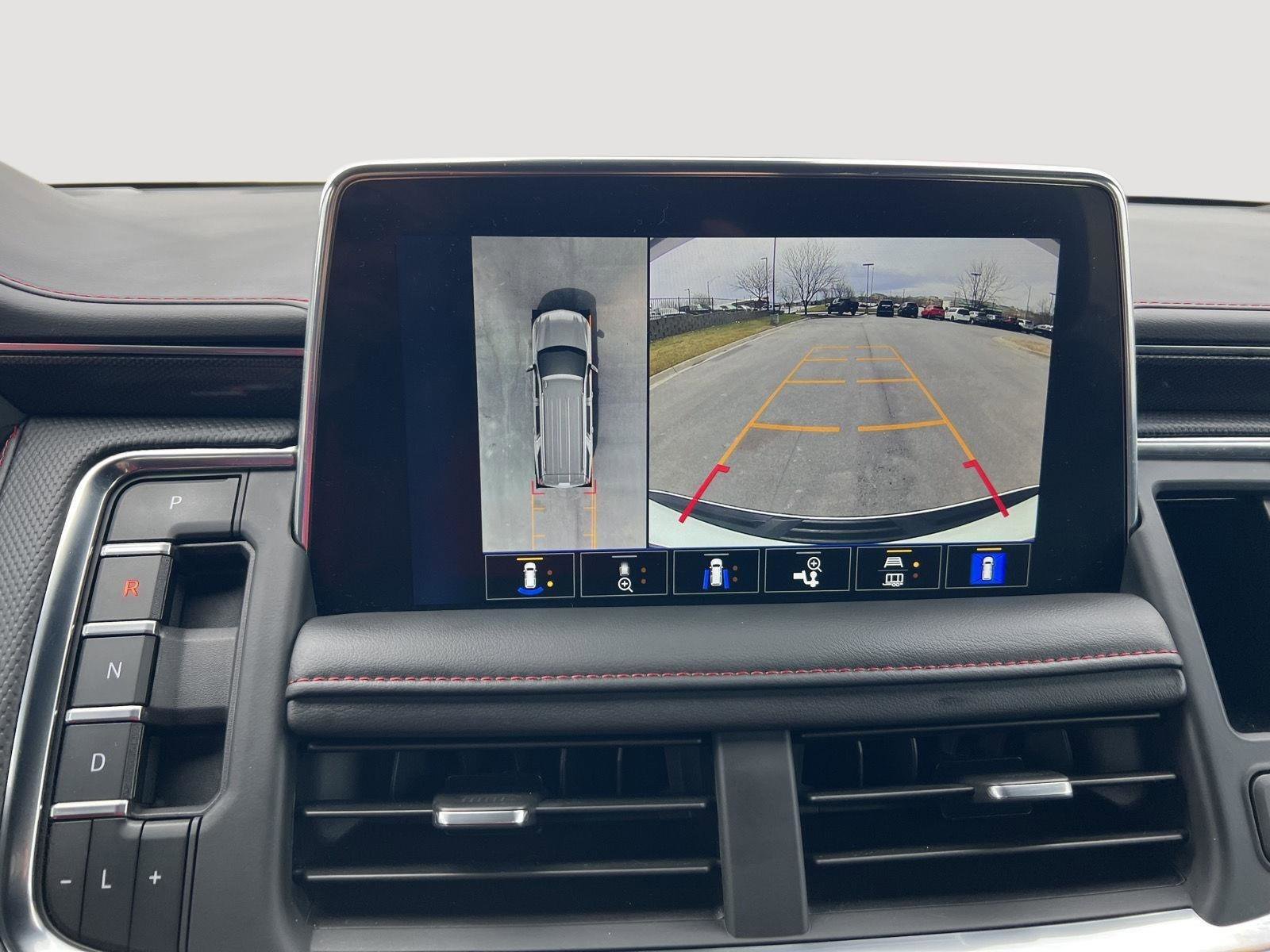 Used 2023 Chevrolet Suburban RST w/ Luxury Package image 39