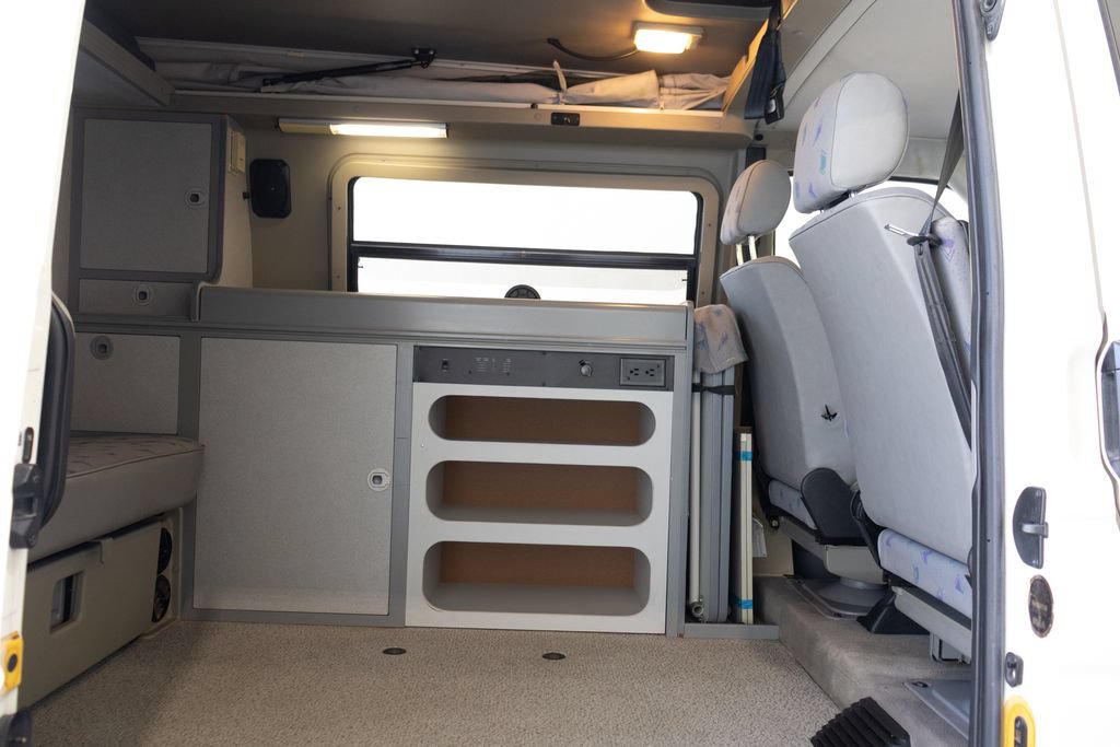 Used 1997 Volkswagen Eurovan Camper FWD image 30