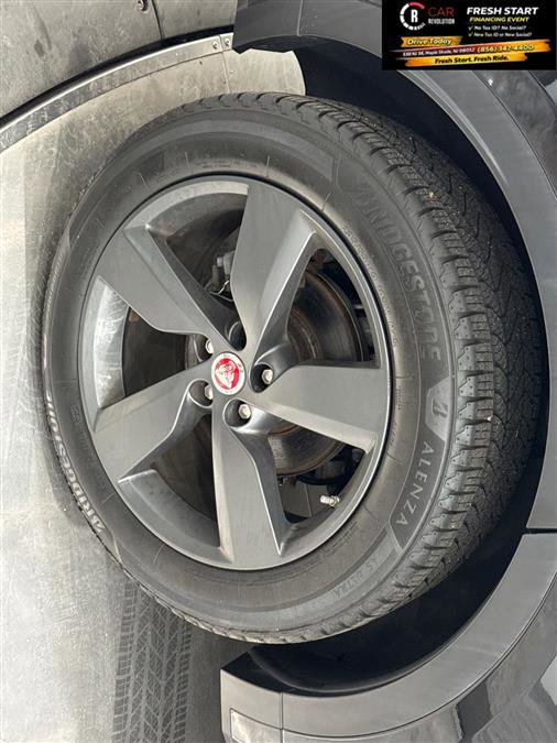 Used 2020 Jaguar E-PACE R-Dynamic S image 53