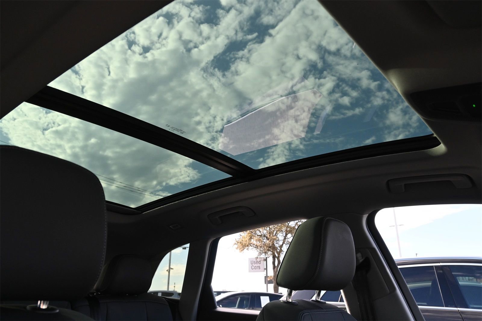 Certified 2025 Audi Q5 Premium w/ Convenience Package image 23