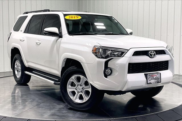 Used 2019 Toyota 4Runner SR5 Premium AWD/4WD image 3