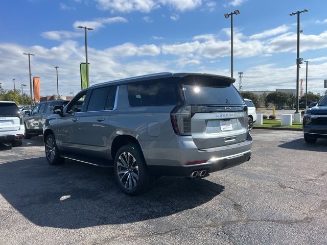 New 2026 Chevrolet Suburban High Country w/ Sun And Tow Package image 5