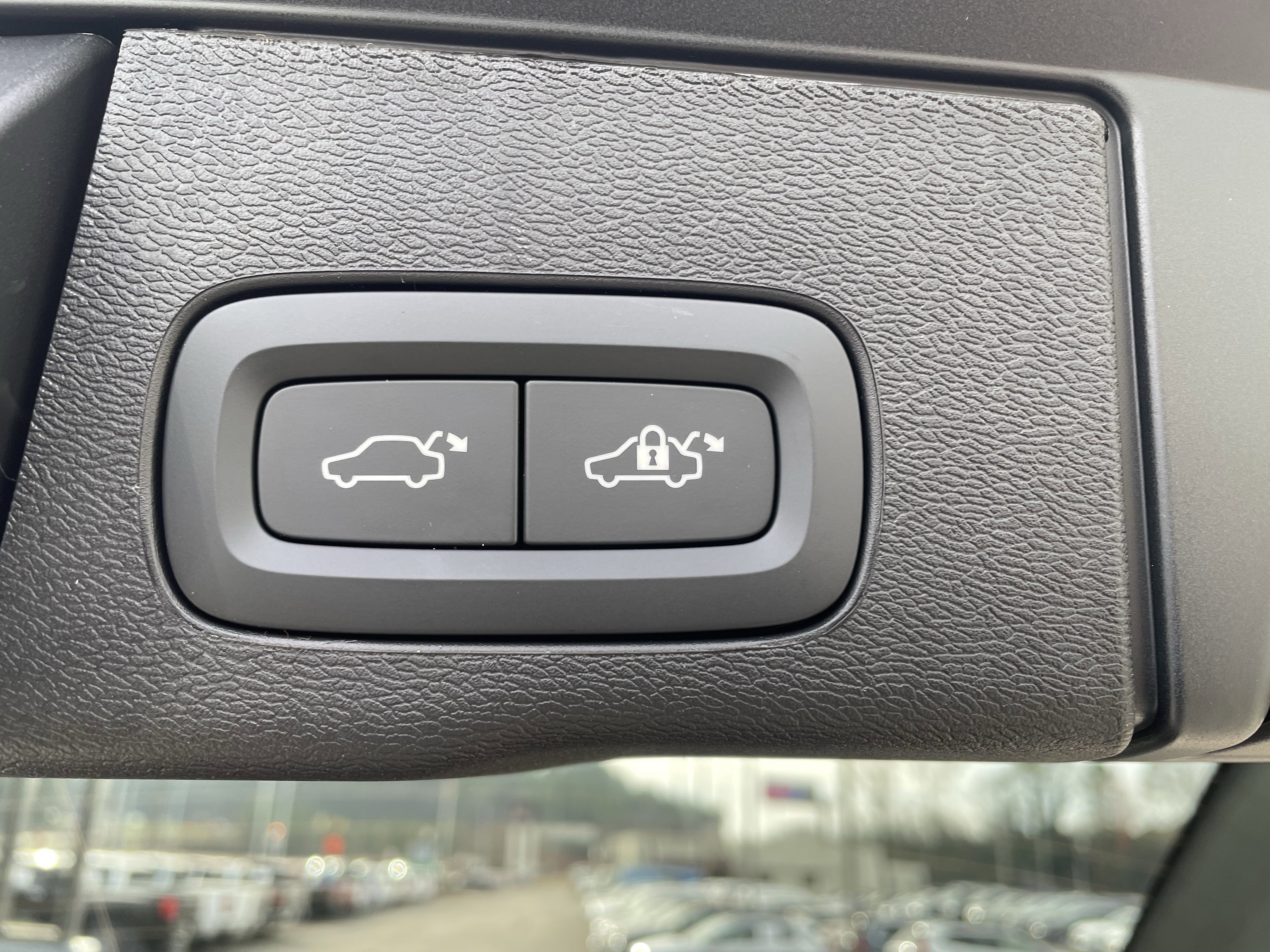 New 2026 Volvo XC60 B5 Plus w/ Protection Package Premier image 10
