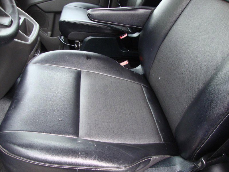 Used 2023 Ford Transit 250 Medium Roof image 9