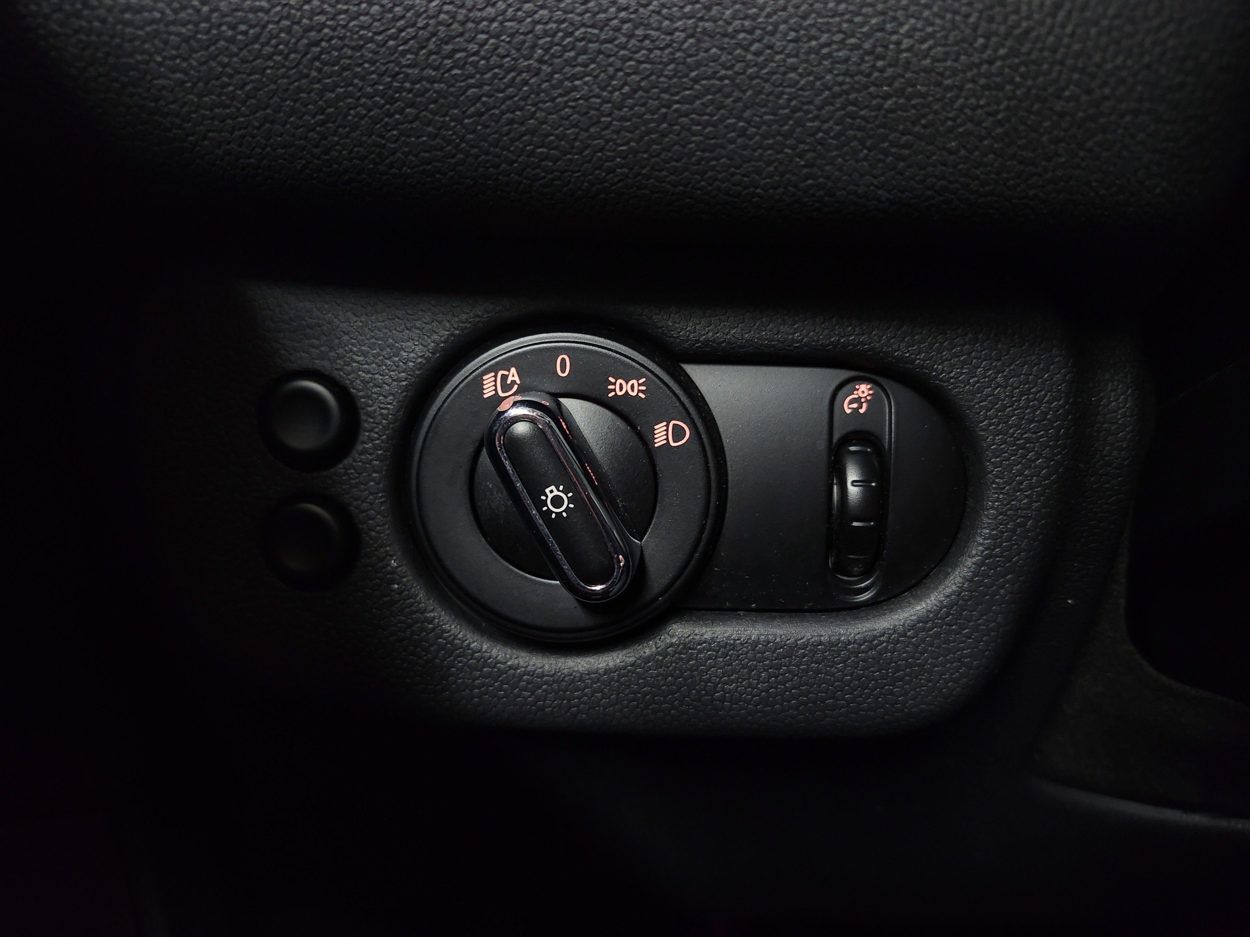 Used 2017 MINI Cooper Clubman ALL4 image 10