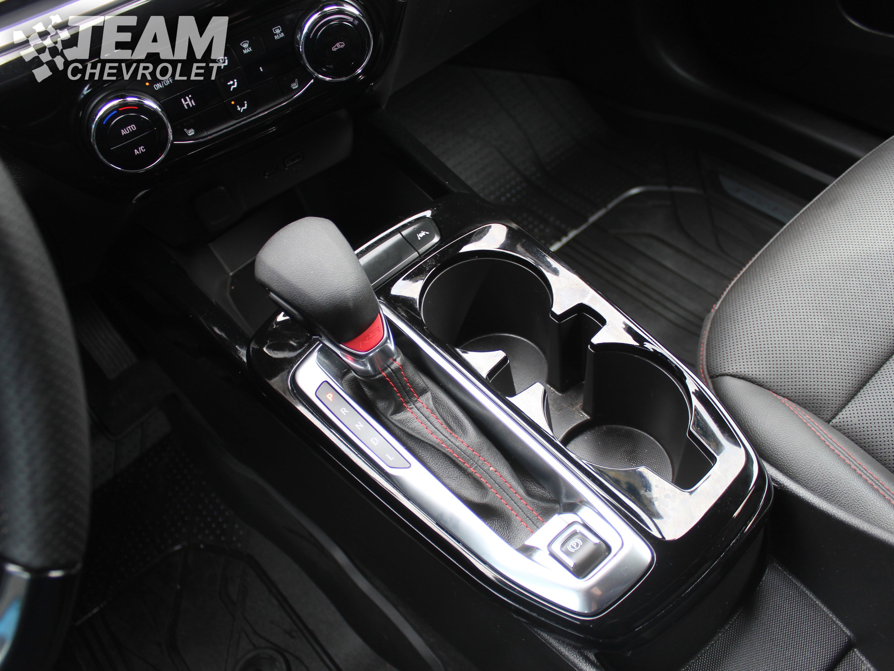 Used 2025 Chevrolet Trax RS w/ Driver Confidence Package image 18