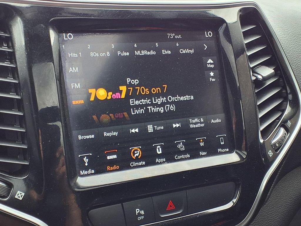 Used 2019 Jeep Cherokee Limited w/ Luxury Group image 14