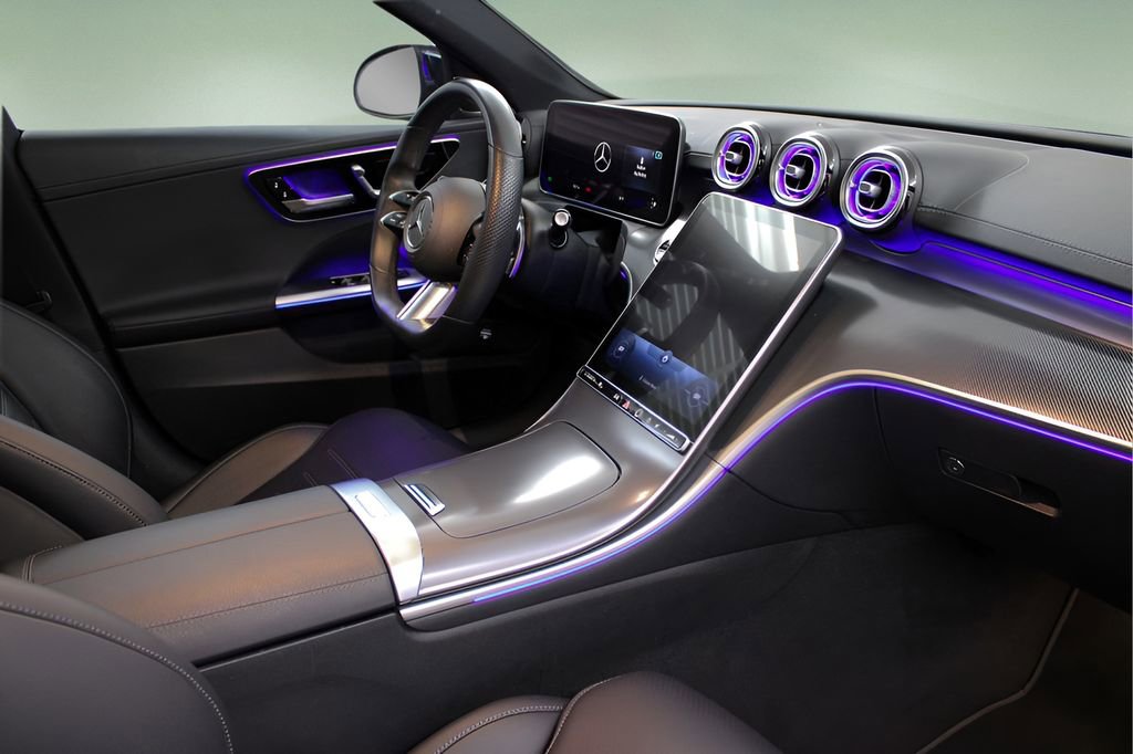 Used 2022 Mercedes-Benz C 300 Sedan image 25