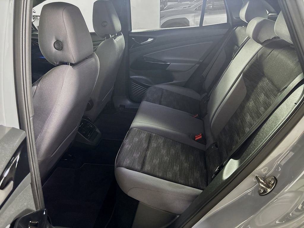 Used 2021 Volkswagen ID.4 Pro image 20