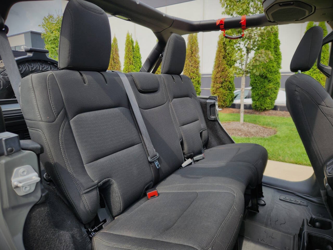 Used 2020 Jeep Wrangler Unlimited Sport AWD/4WD image 12