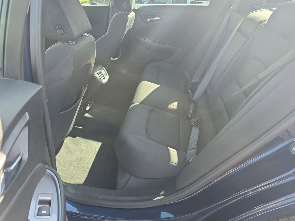 Used 2022 Chevrolet Malibu LT FWD image 28