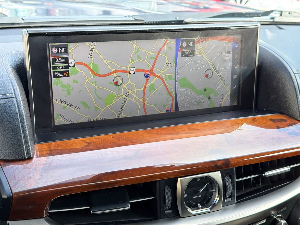 Used 2018 Lexus LX 570 4WD image 30