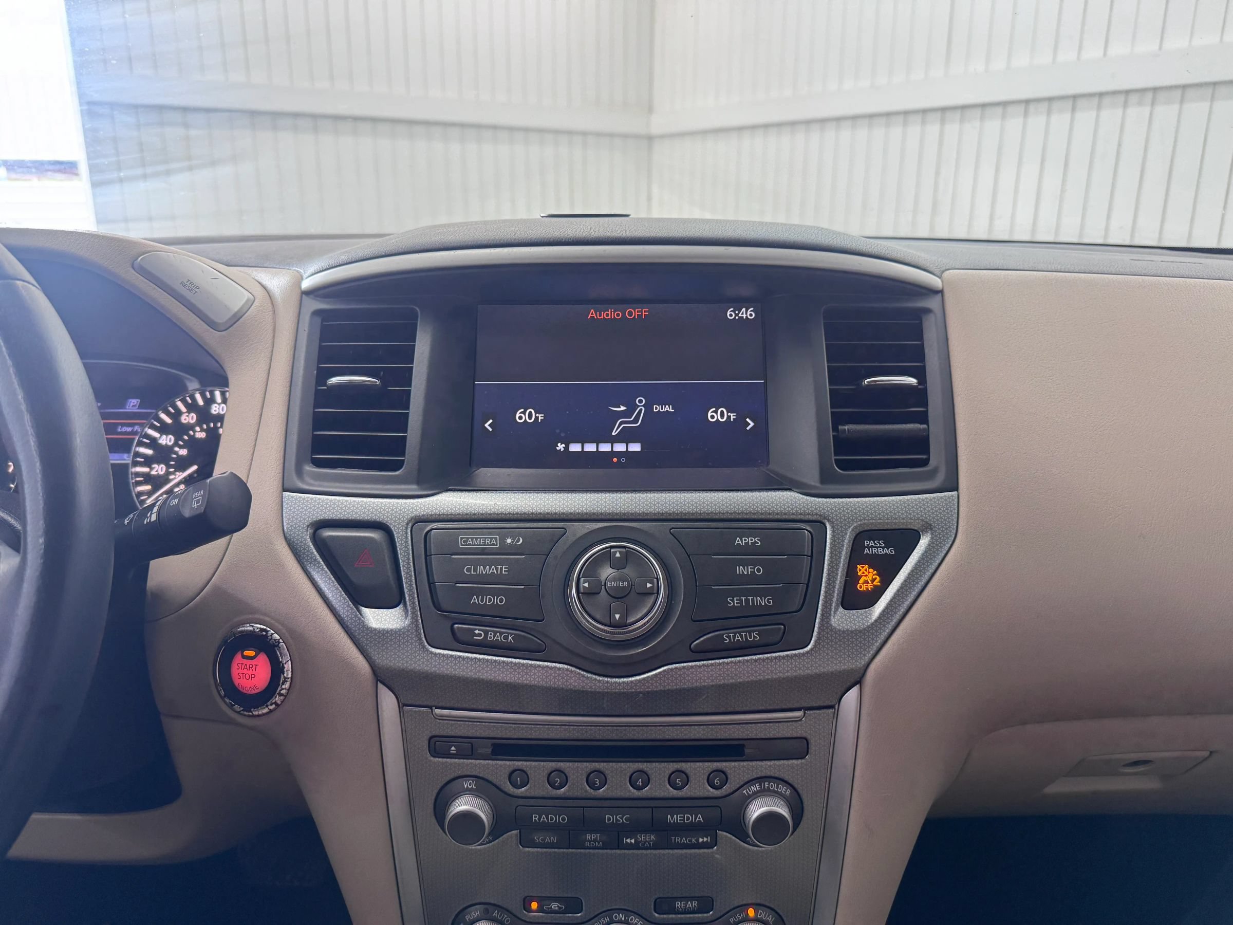 Used 2017 Nissan Pathfinder SL FWD image 19