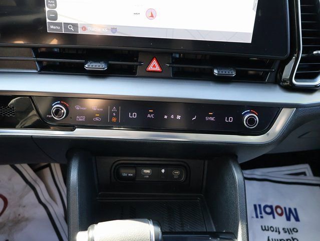 Used 2023 Kia Sportage EX image 26