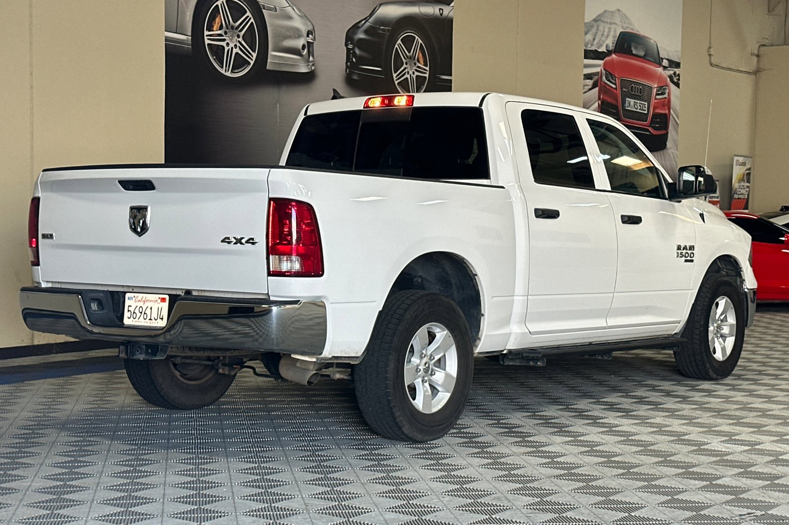Used 2023 RAM 1500 Classic SLT w/ Trailer & Traction Group AWD/4WD image 4