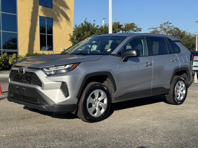 Used 2024 Toyota RAV4 LE image 2