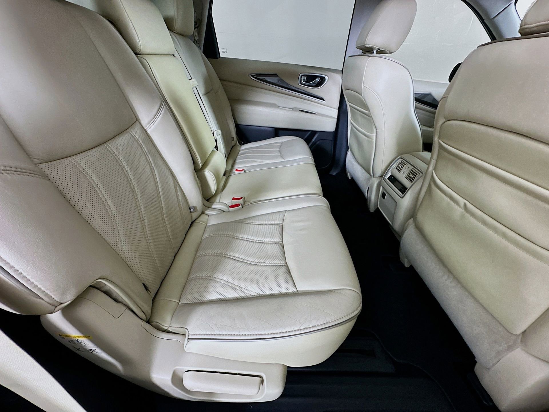 Used 2017 INFINITI QX60 FWD w/ Premium Plus Package image 30