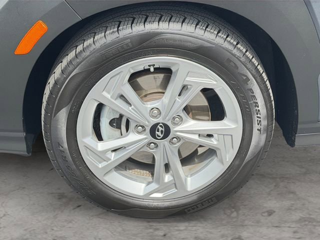Used 2022 Hyundai Kona SEL AWD/4WD image 9