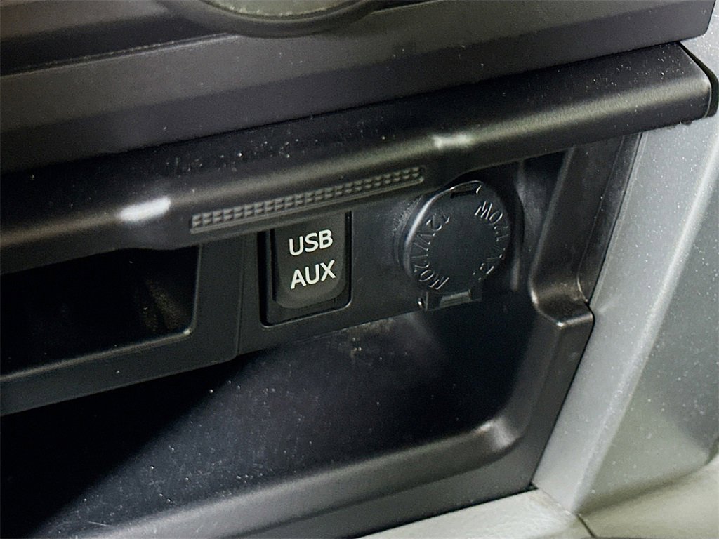 Used 2013 Toyota 4Runner SR5 image 28