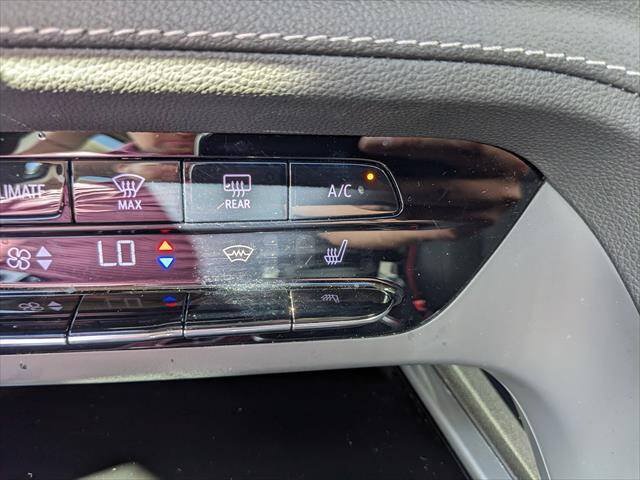 Used 2023 Buick Envision Essence w/ Sport Touring Package AWD/4WD image 26