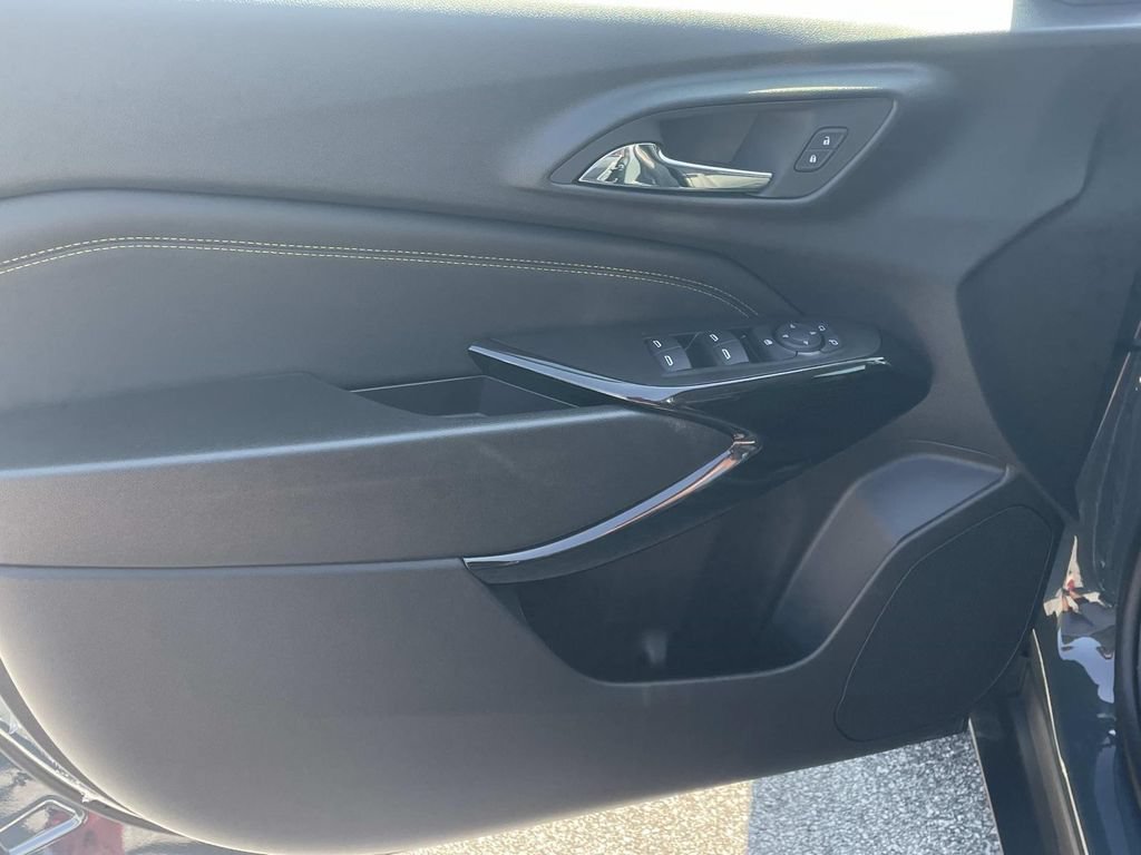 New 2026 Chevrolet Trax LT w/ Driver Confidence Package FWD image 14