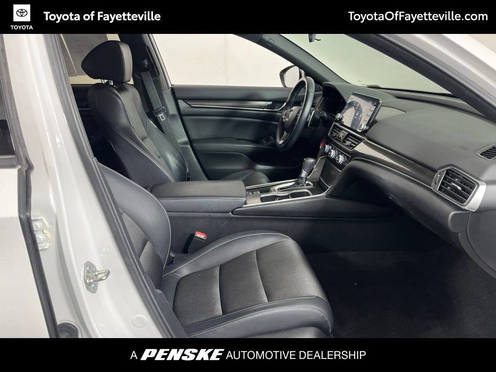 Used 2018 Honda Accord Sport image 4