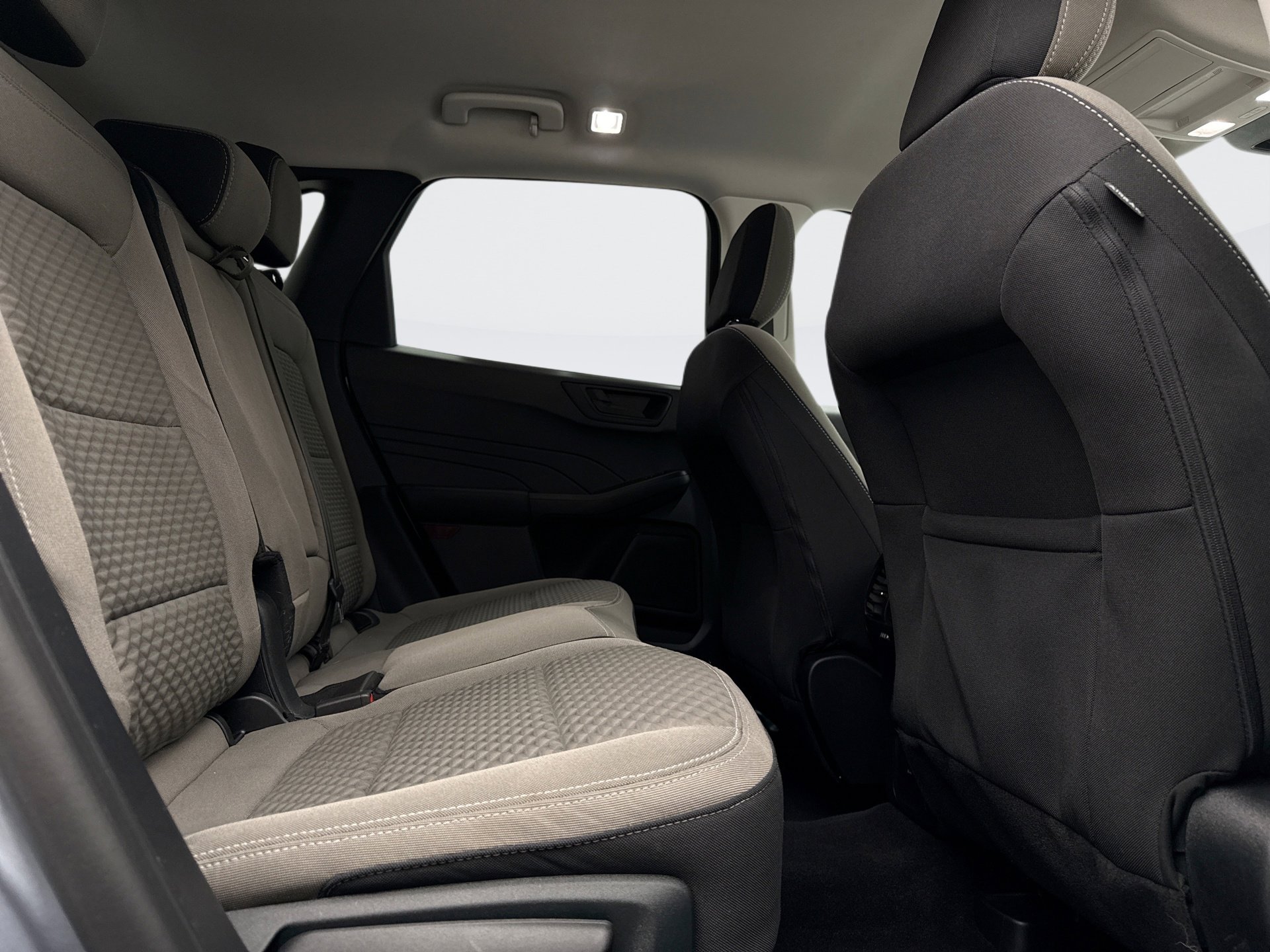 Used 2022 Ford Escape SE w/ Convenience Package image 17