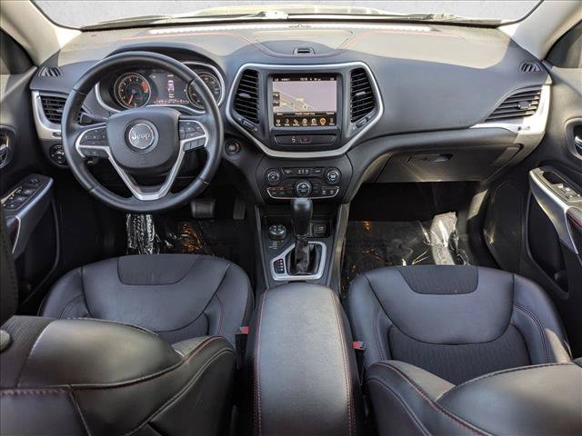 Used 2018 Jeep Cherokee Trailhawk w/ Trailer Tow Group AWD/4WD image 17