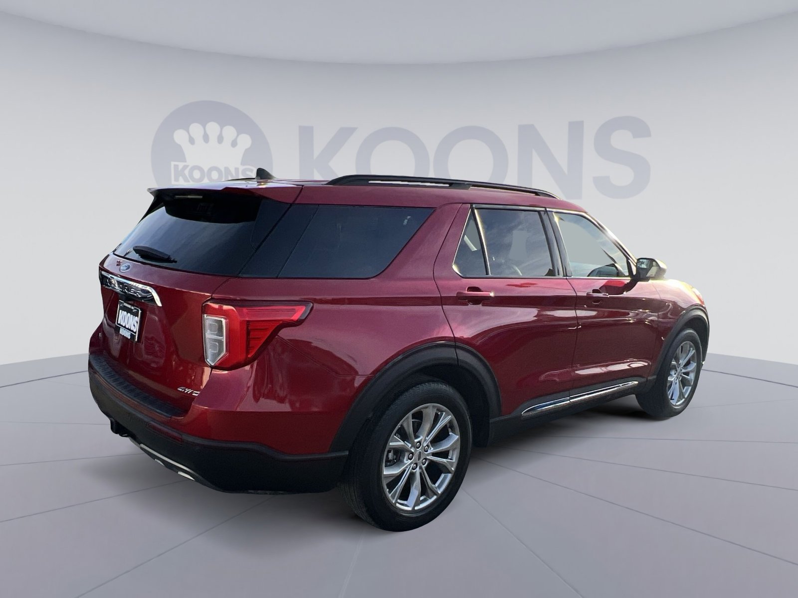 Certified 2023 Ford Explorer XLT w/ Equipment Group 202A image 7