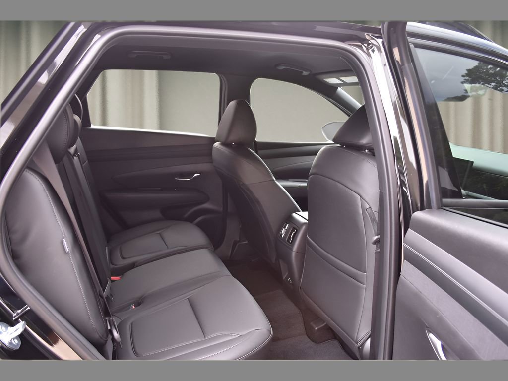 New 2025 Hyundai Tucson XRT image 16