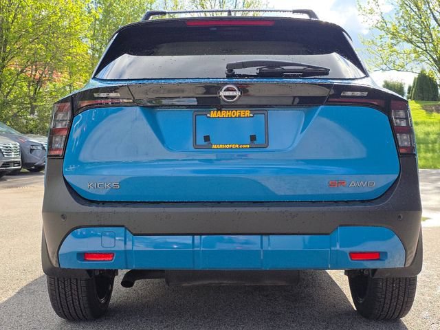 New 2026 Nissan Kicks SR w/ Cold Weather Package AWD/4WD image 14
