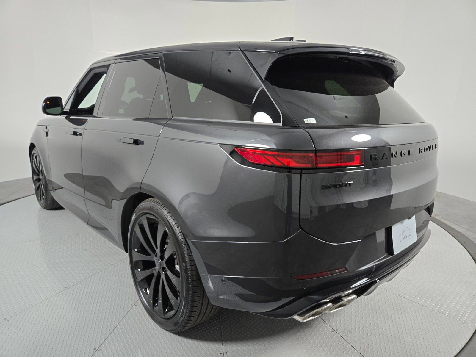 New 2026 Land Rover Range Rover Sport Dynamic SE AWD/4WD image 17