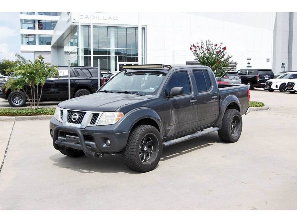 Used 2015 Nissan Frontier SV RWD image 3