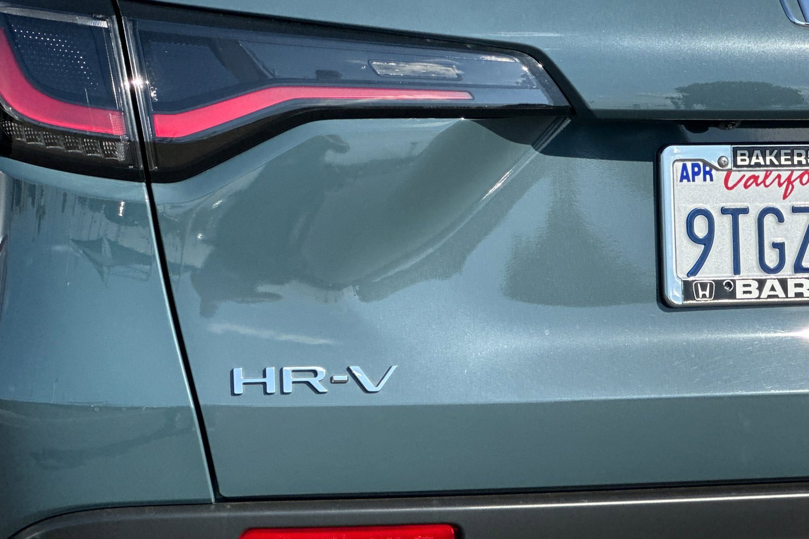 Certified 2025 Honda HR-V LX image 27