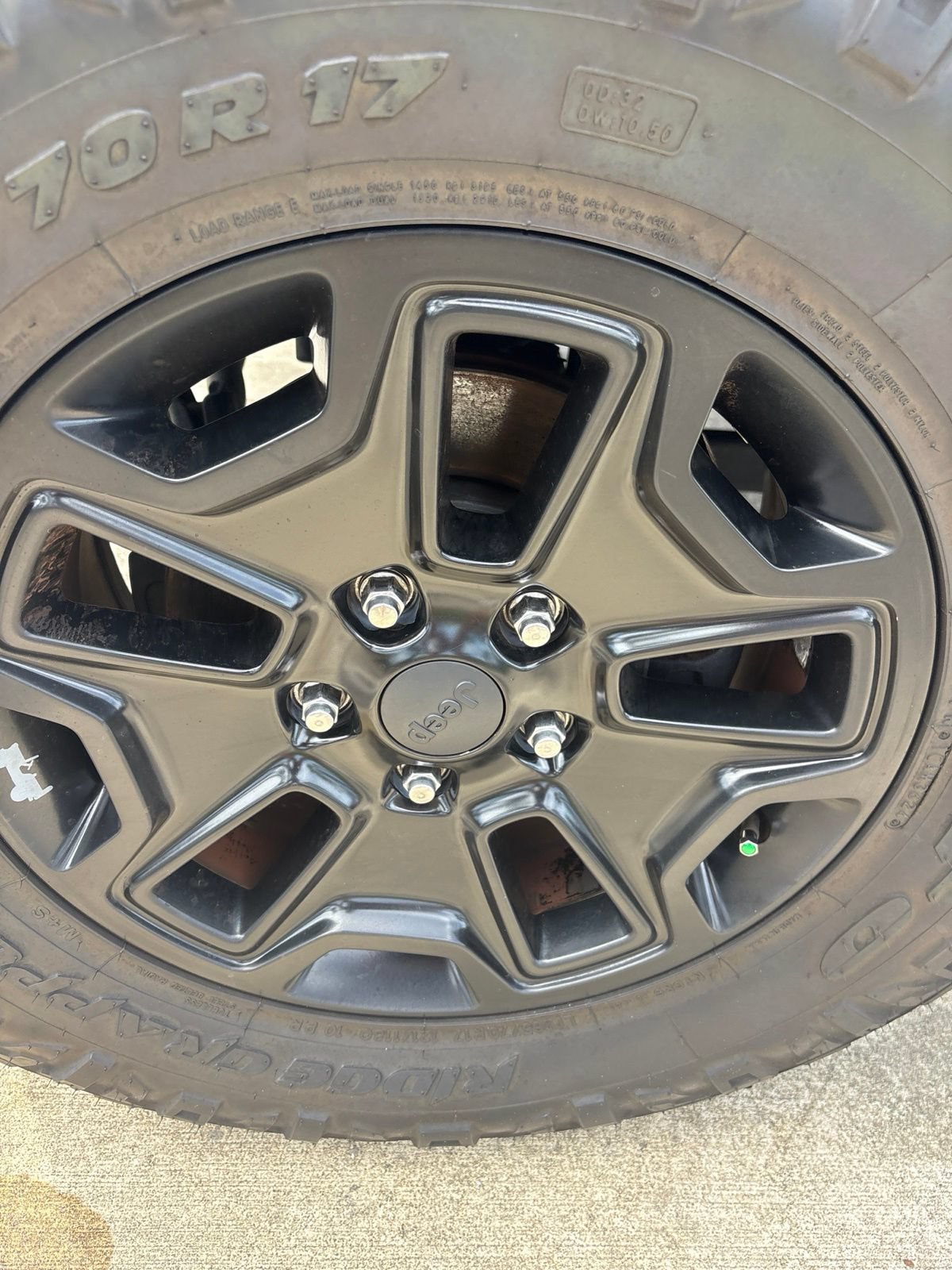 Used 2016 Jeep Wrangler Unlimited Sahara AWD/4WD image 10