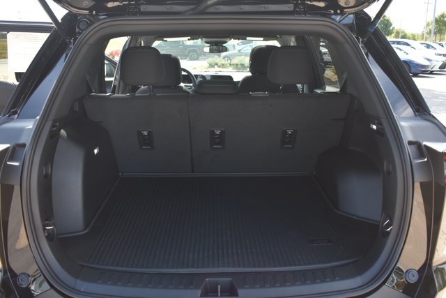 New 2027 Chevrolet Equinox LT w/ LPO, Floor Liner Package FWD image 16