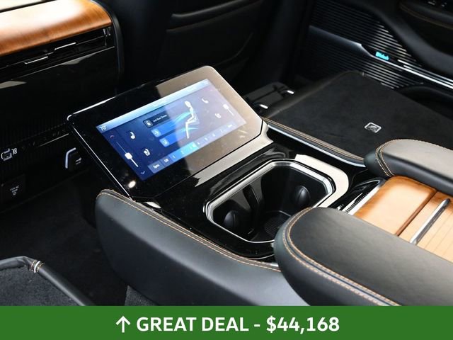 Used 2022 Jeep Grand Wagoneer Series III AWD/4WD image 21