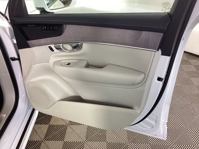 New 2026 Volvo XC90 T8 Ultra w/ Protection Package Premier image 21