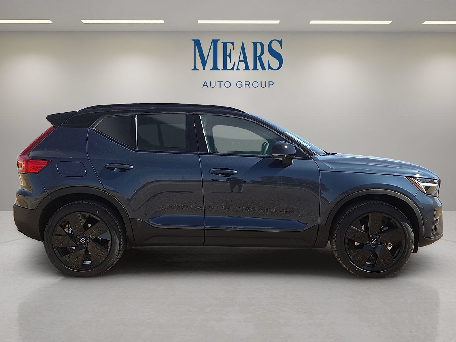 New 2026 Volvo XC40 B5 Ultra w/ Protection Package Premier AWD/4WD image 6