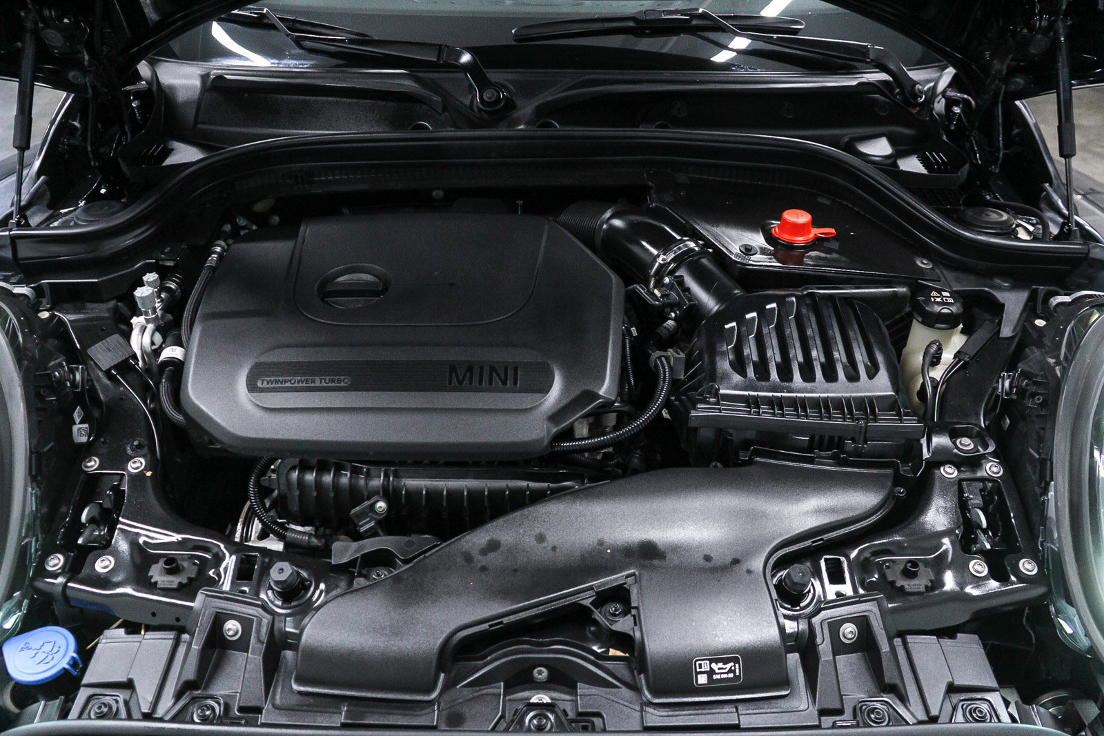 Certified 2023 MINI Cooper 4-Door Hardtop w/ Signature Upholstery Package FWD image 27