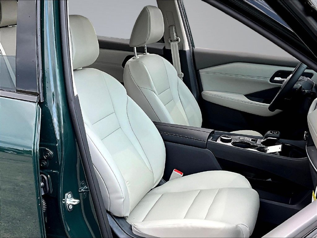 New 2026 Nissan Rogue Dark Armor AWD/4WD image 11